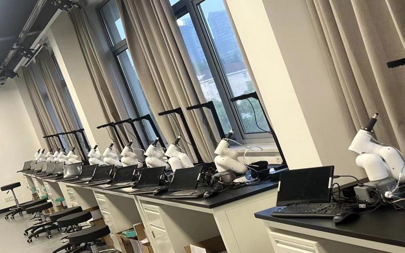 Fudan University robotics training laboratory
